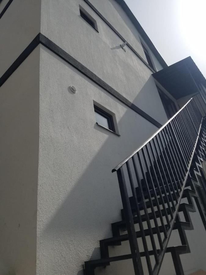 Urban Stay Rooms In Tbilisi Esterno foto