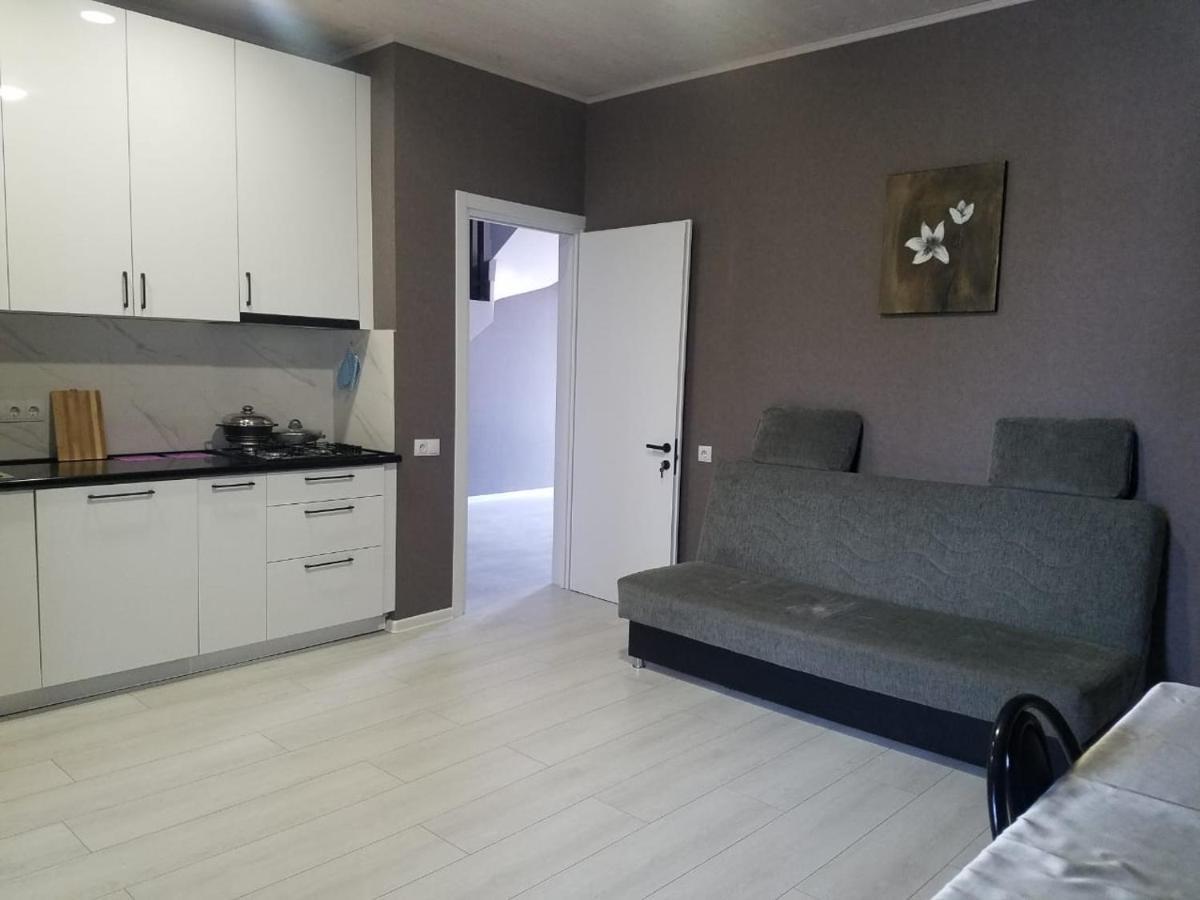 Urban Stay Rooms In Tbilisi Esterno foto