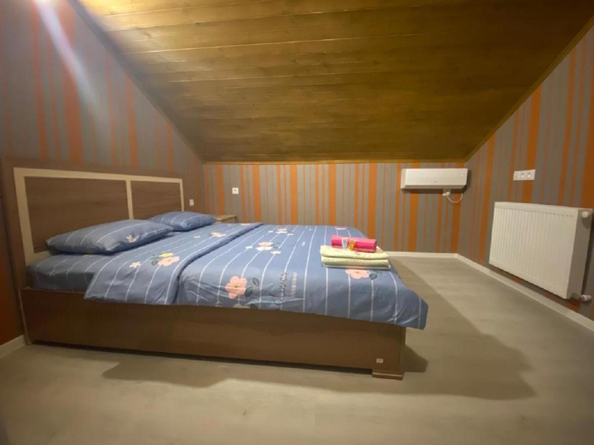 Urban Stay Rooms In Tbilisi Esterno foto